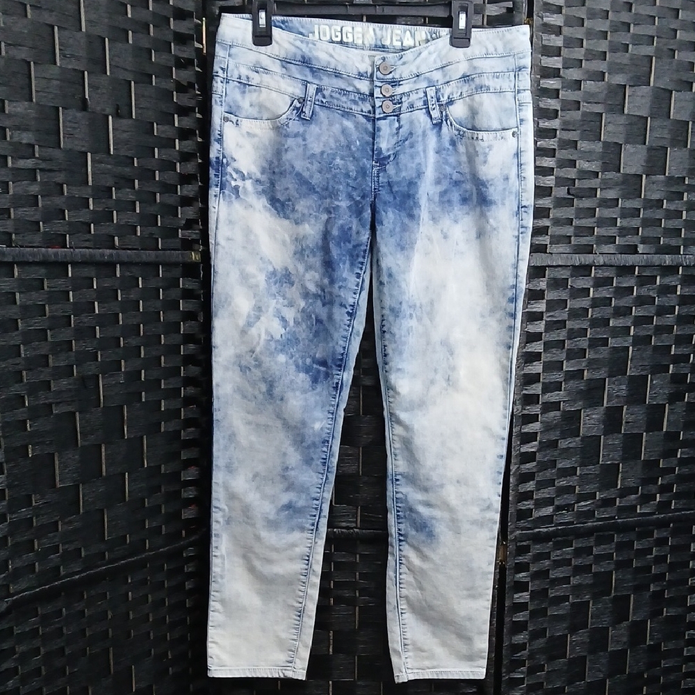 Rue21 Blue and White Acid-Wash Skinny Jeans